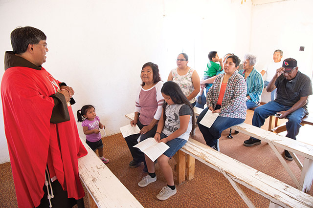 Father Ponchie Vásquez, O.F.M. at Mass at Pan Tak, Arizona